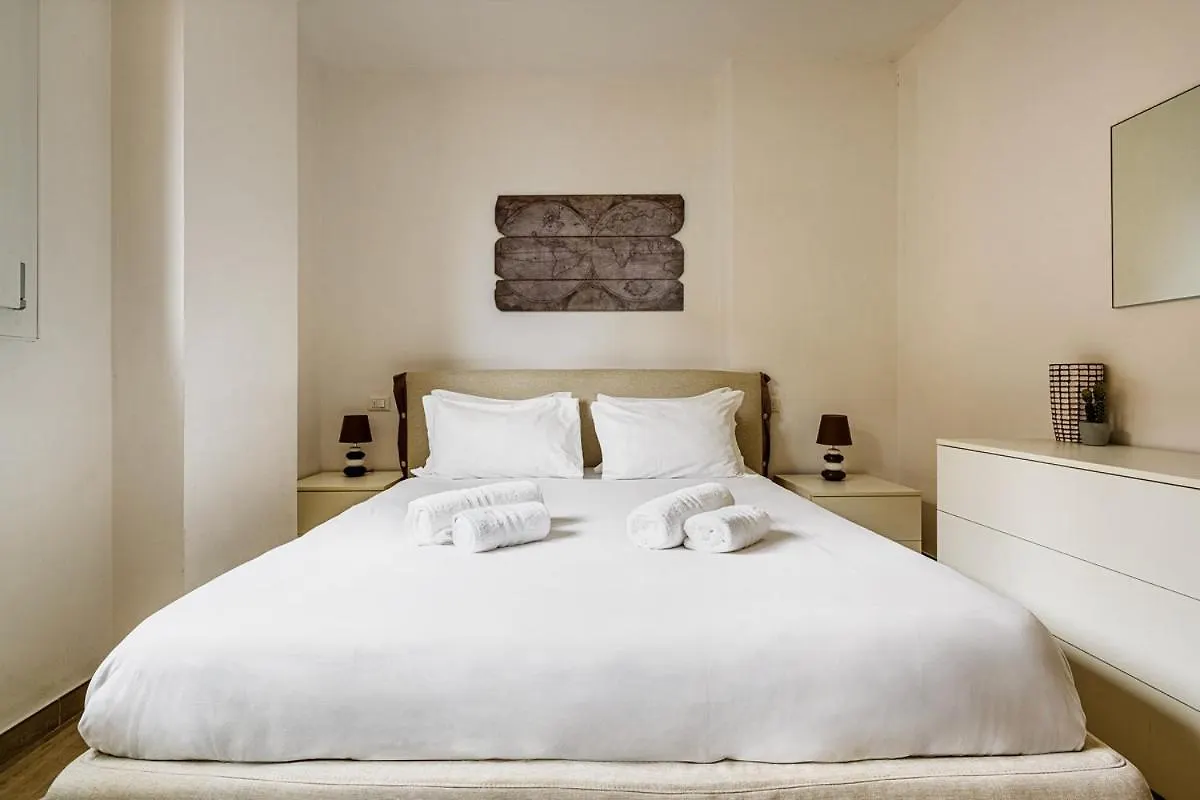 Brand New 1 Bedroom Apartment In Navigli Area Milan 0*,
