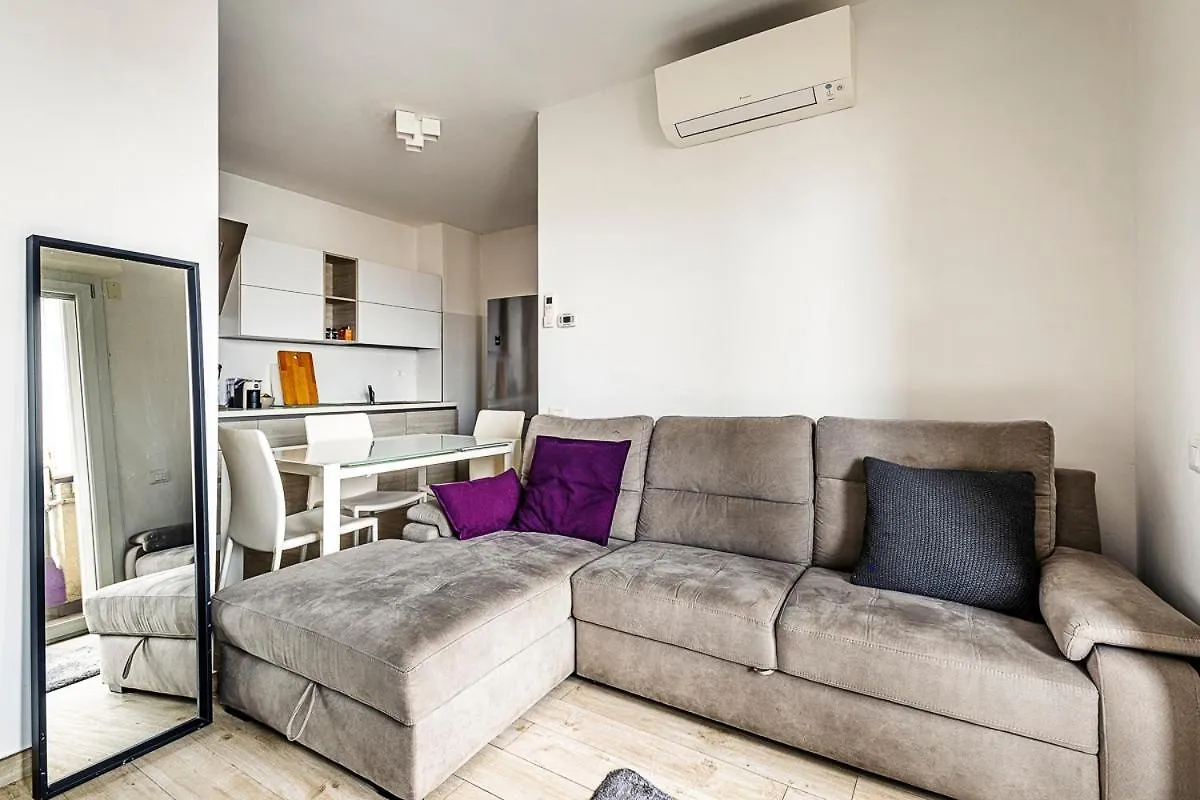 Brand New 1 Bedroom Apartment In Navigli Area Milan 0*,  Italy