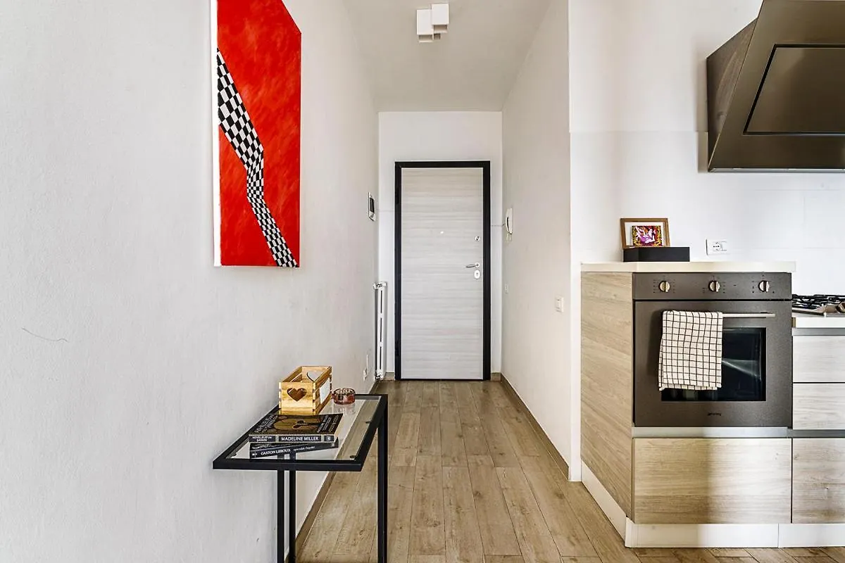 Brand New 1 Bedroom Apartment In Navigli Area Milan