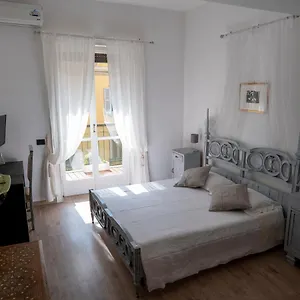 Beautiful Floral On Navigli Appartement